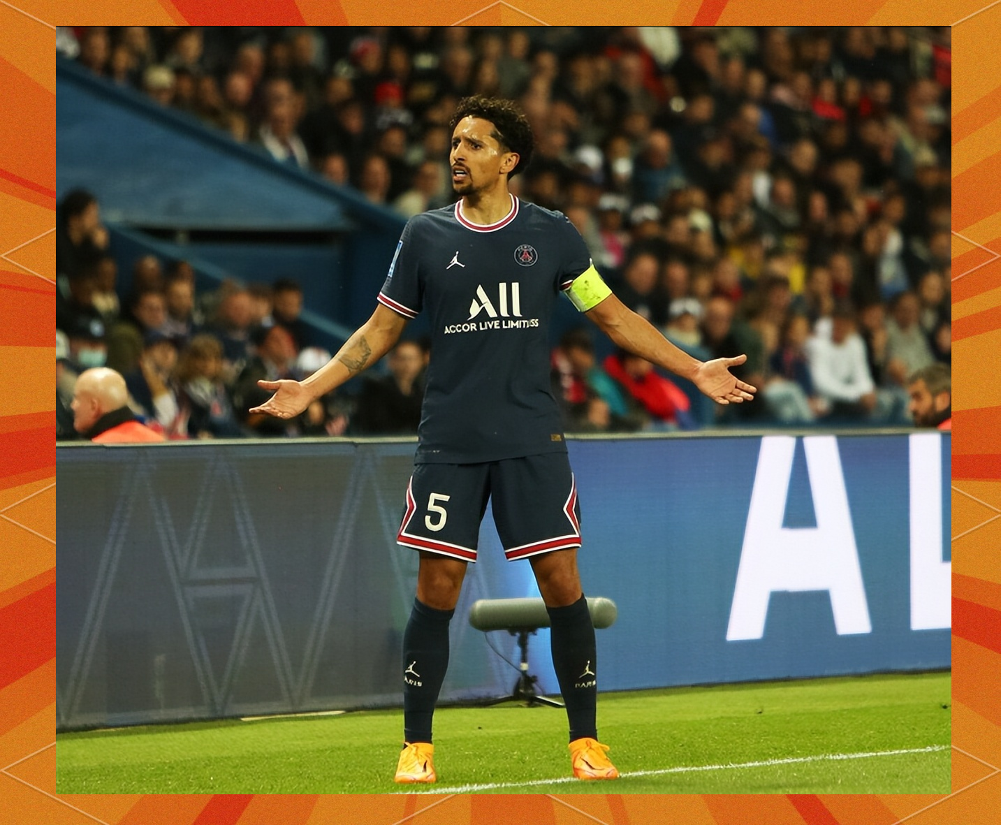 壹号娱乐关于巴黎圣日耳曼训练开放日;今晨扳平良机引欢呼;NBA季后赛在即;资深球员宣示担当的信息